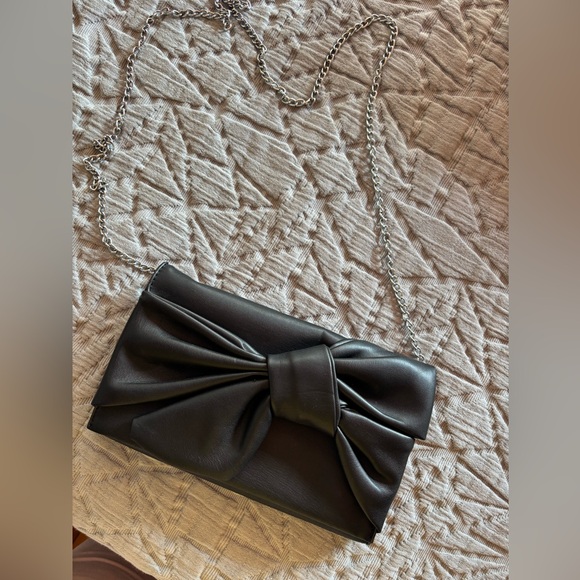 Black Crossbody Clutch with Silver Removable Chain Strap - Picture 2 of 6